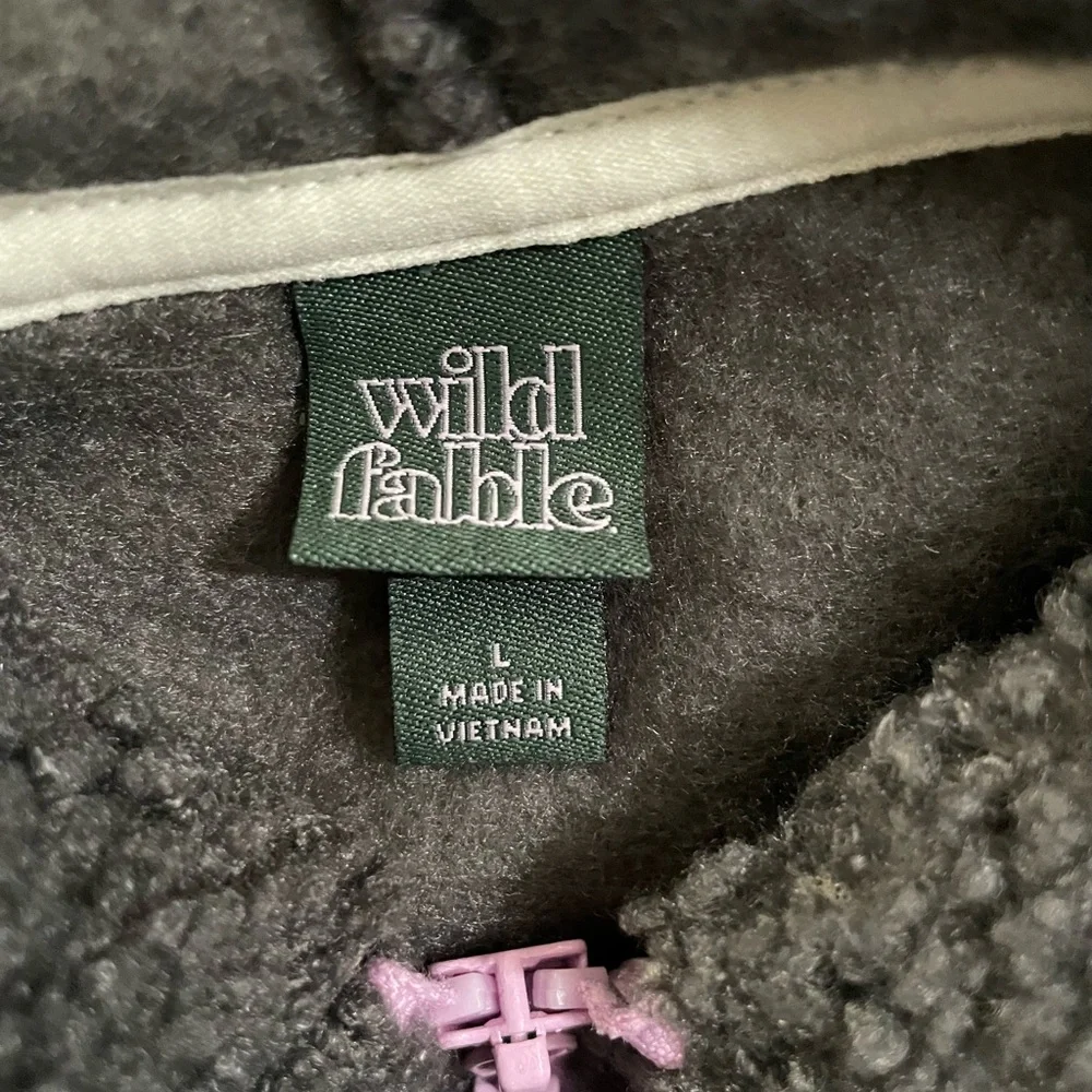 Wild Fable Women’s Sherpa Half Zip Cropped Hooded Sweatshirt - Picture 12 of 16